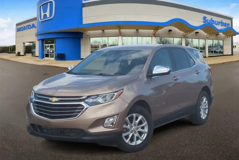 2018 Chevrolet Equinox LT photo 1