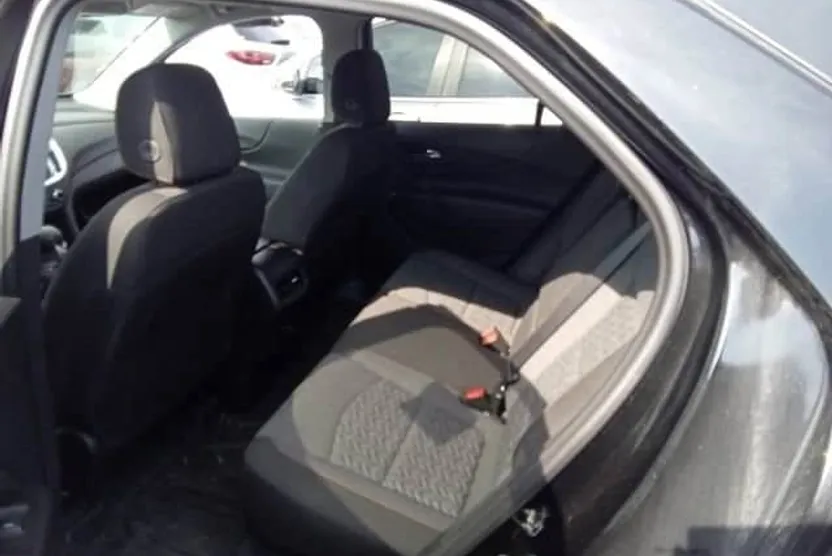 2024 Chevrolet Equinox LT photo 1
