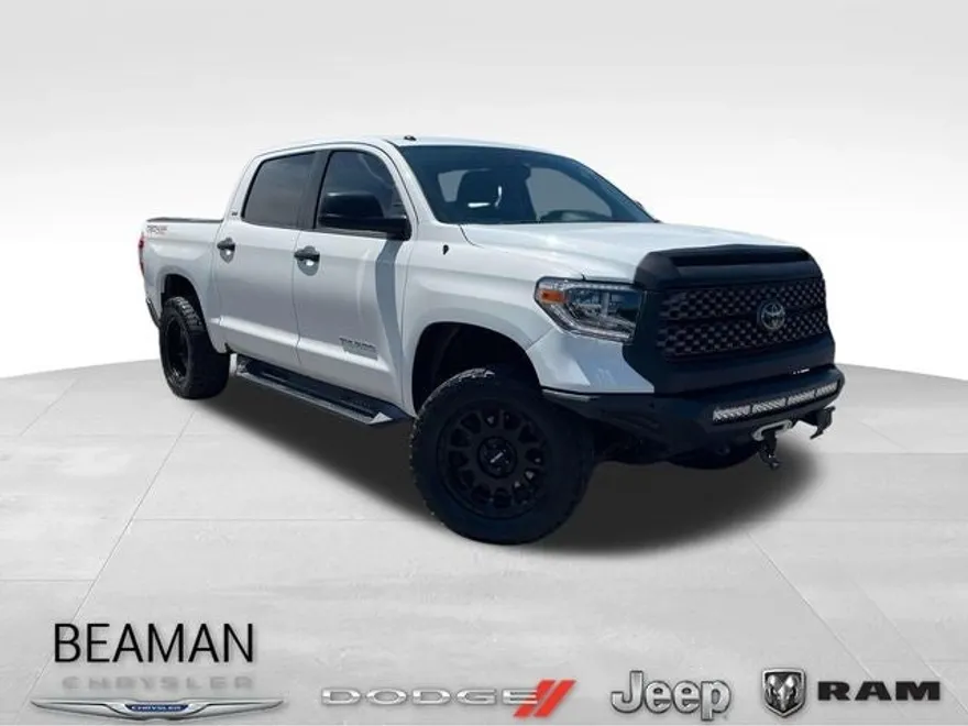 2018 Toyota Tundra SR5 photo 1