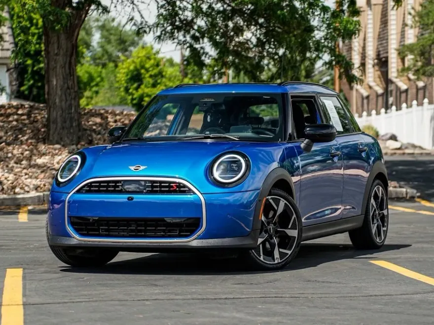 2025 Mini Cooper 4 Door Hardtop S photo 1