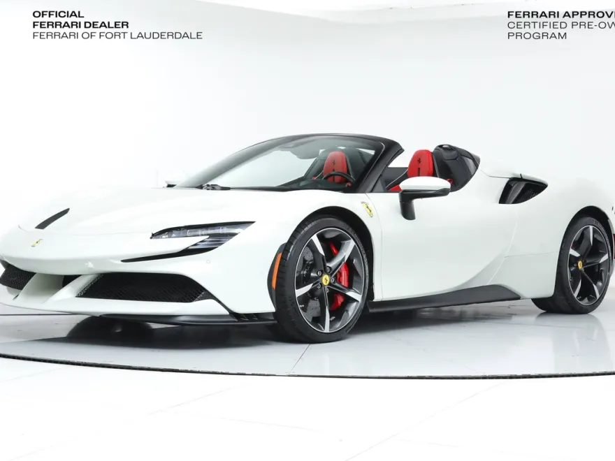 2025 Ferrari SF90 Spider photo 1