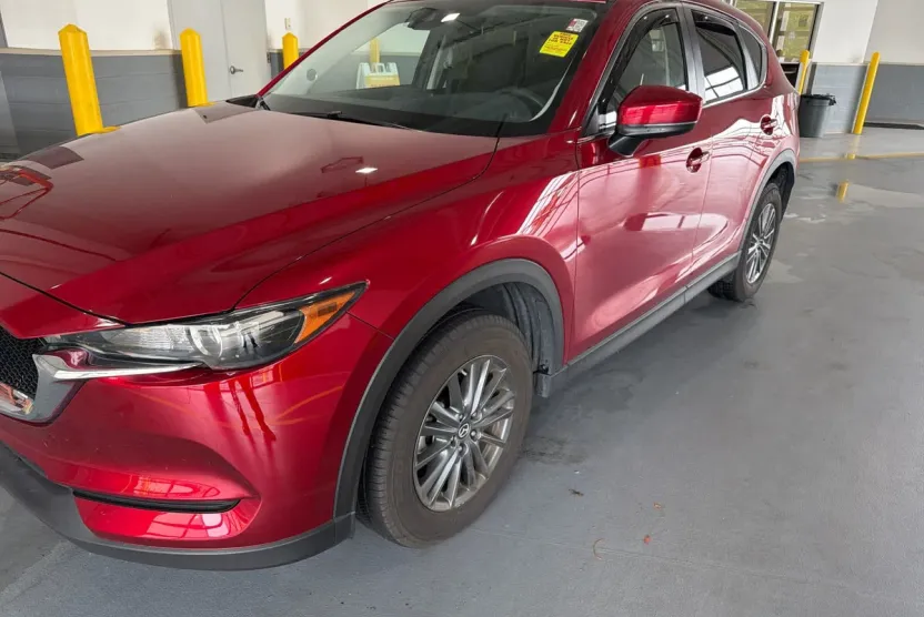 2019 Mazda CX-5 Touring photo 1