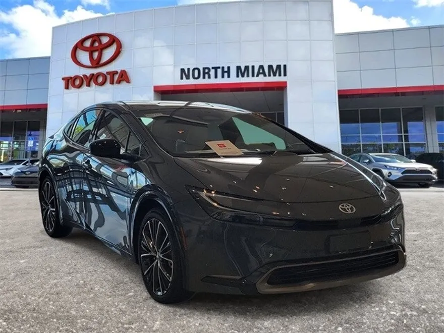 2026 Toyota Prius XLE photo 1