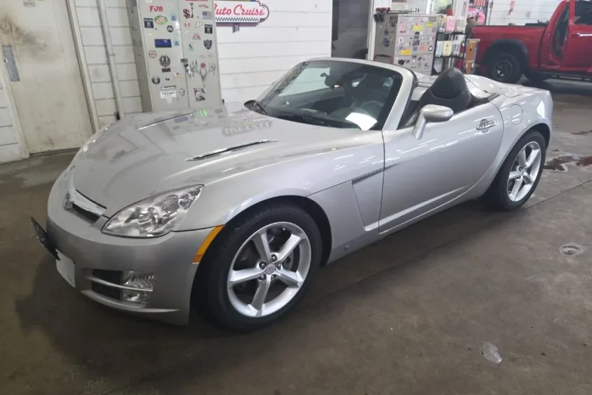 2009 Saturn Sky Base photo 1
