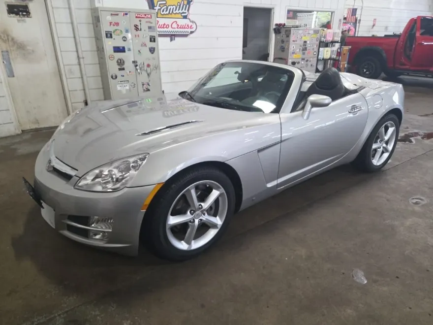 2009 Saturn Sky Base photo 1