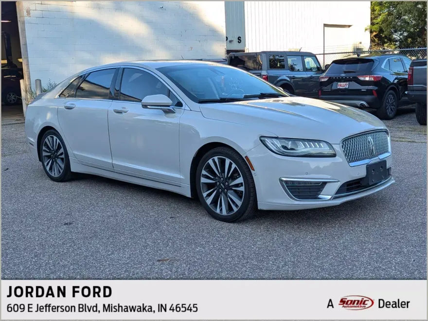 2019 Lincoln MKZ Reserve photo 1