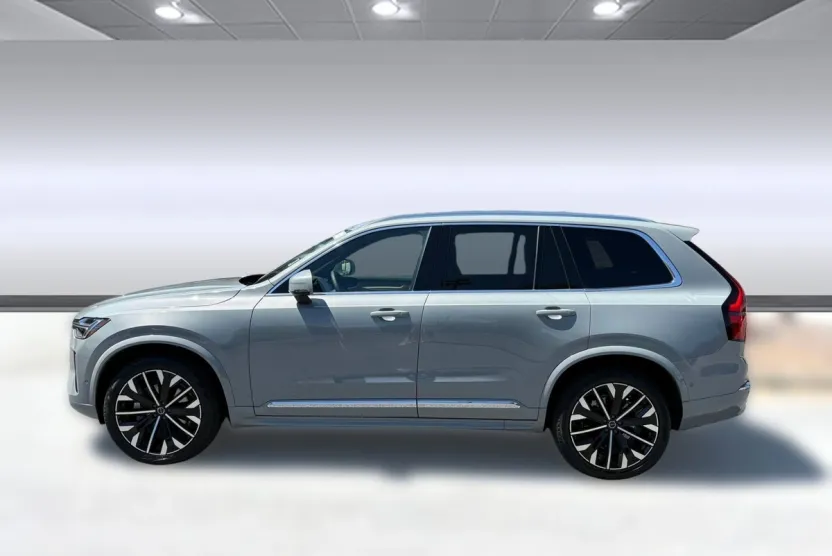 2025 Volvo XC90 B5 AWD Plus photo 1