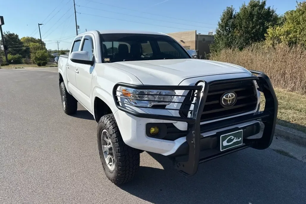 2020 Toyota Tacoma SR V6 photo 1