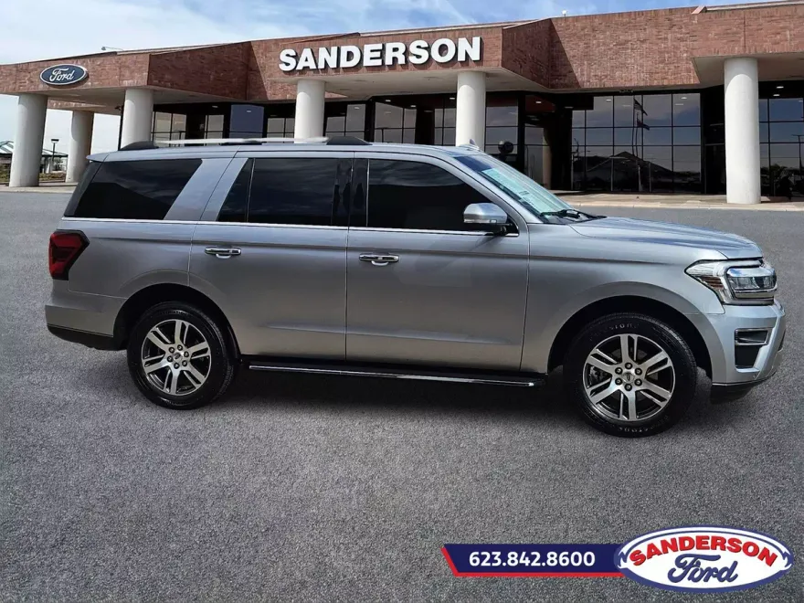 2022 Ford Expedition Limited photo 1