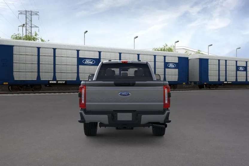 2026 Ford F-250 photo 1