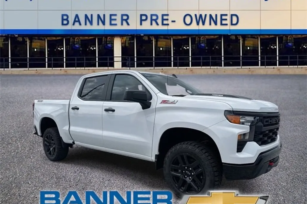 2025 Chevrolet Silverado 1500 Custom Trail Boss photo 1