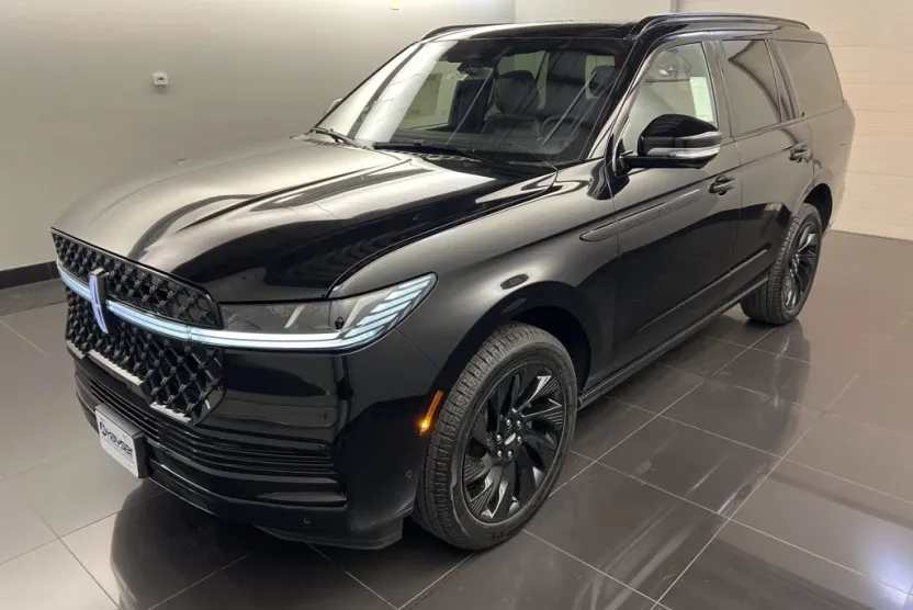 2025 Lincoln Navigator Reserve photo 1