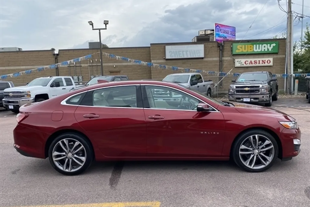 2020 Chevrolet Malibu Premier photo 1