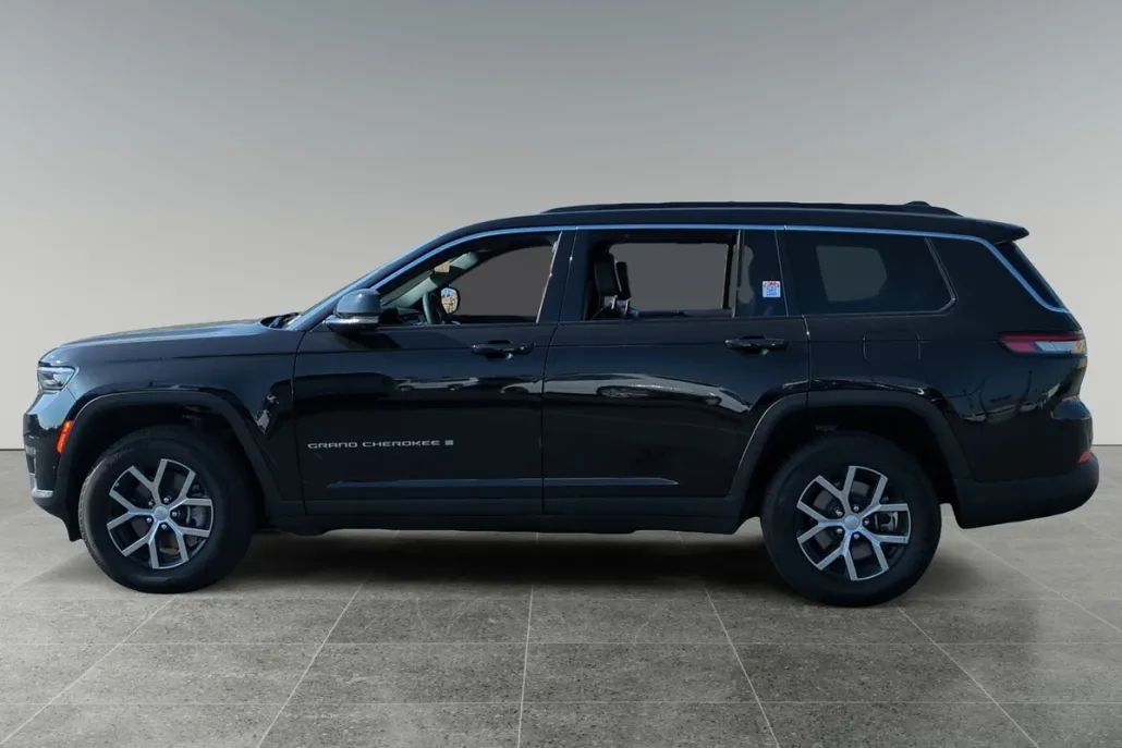 2024 Jeep Grand Cherokee Limited photo 1
