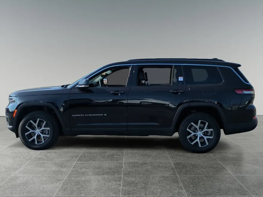 2024 Jeep Grand Cherokee Limited photo 1