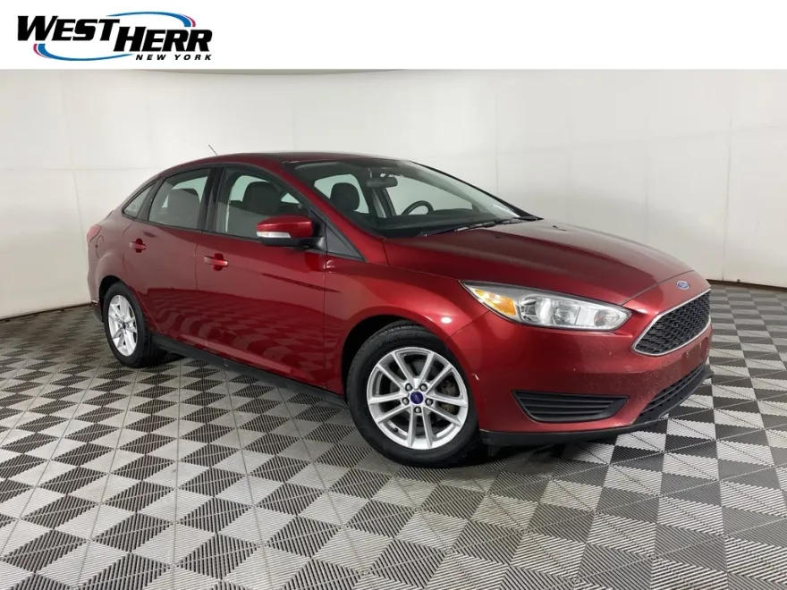 2016 Ford Focus SE photo 1