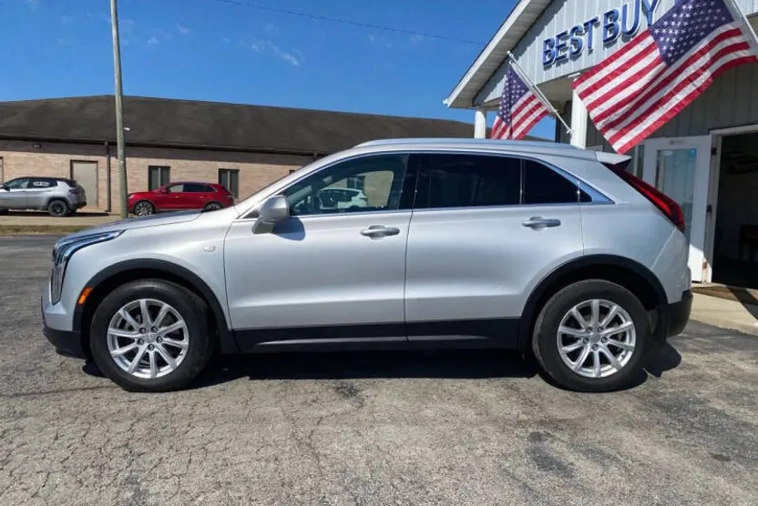 2019 Cadillac XT4 Luxury photo 1
