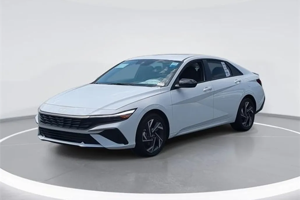 2025 Hyundai Elantra Hybrid SEL Sport photo 1