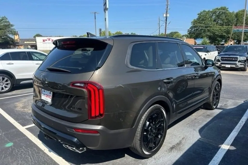 2021 Kia Telluride SX photo 1