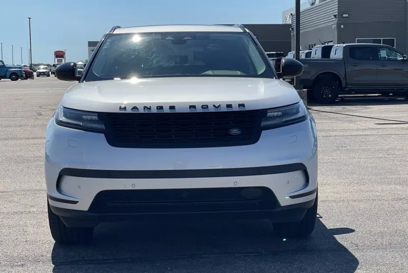 2024 Land Rover Range Rover Velar S photo 1