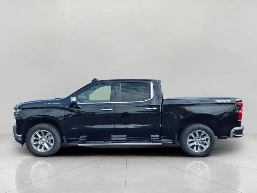 2021 Chevrolet Silverado 1500 LTZ photo 1