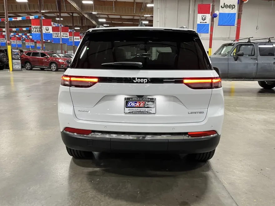2025 Jeep Grand Cherokee Limited photo 1