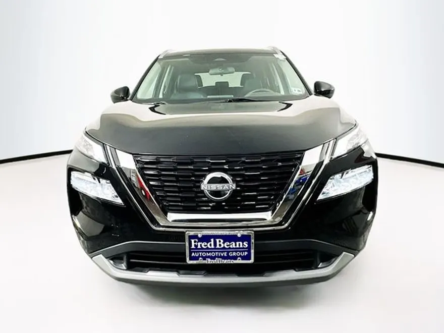 2023 Nissan Rogue SV photo 1