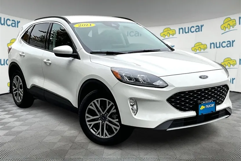 2021 Ford Escape SEL photo 1