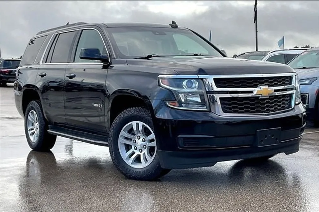 2019 Chevrolet Tahoe LT photo 1