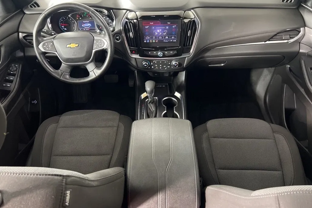 2023 Chevrolet Traverse Cloth 1LT photo 1