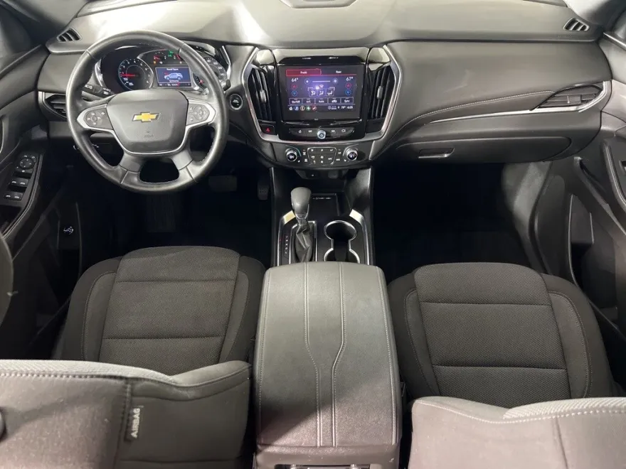 2023 Chevrolet Traverse Cloth 1LT photo 1