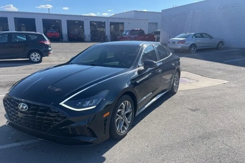 2021 Hyundai Sonata SEL photo 1