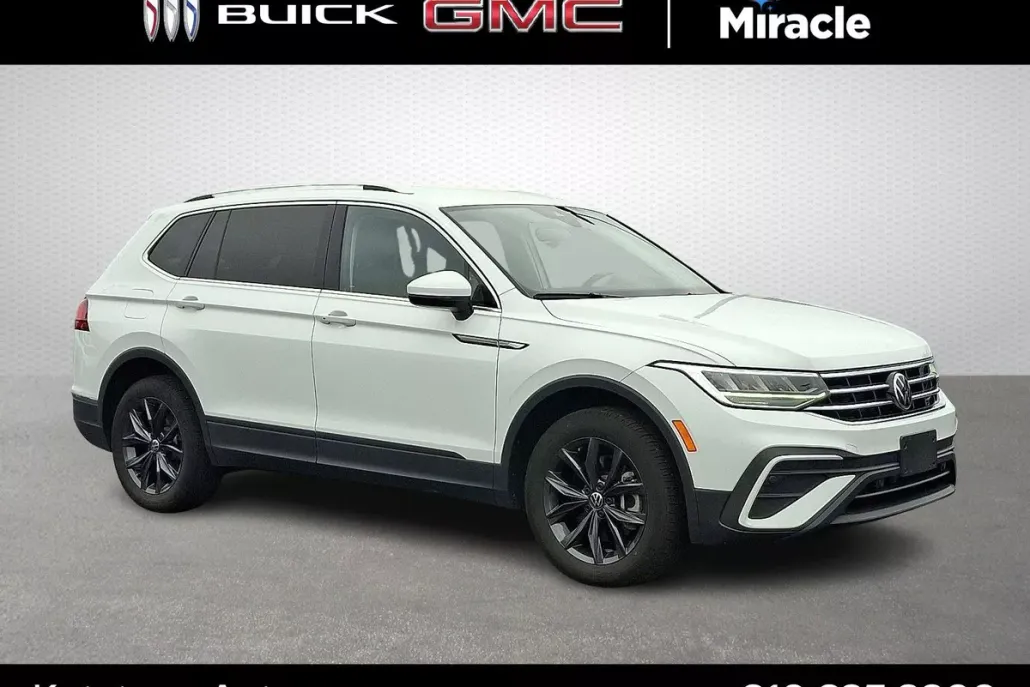 2022 Volkswagen Tiguan SE photo 1