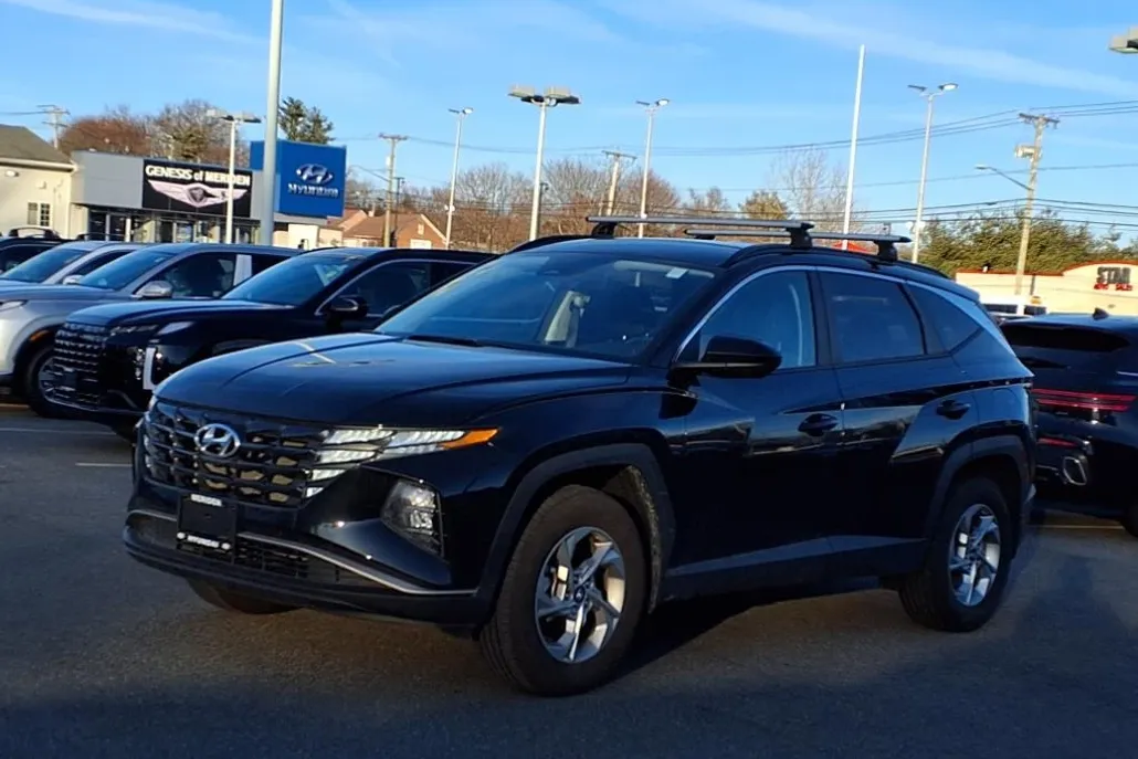 2024 Hyundai Tucson SEL photo 1