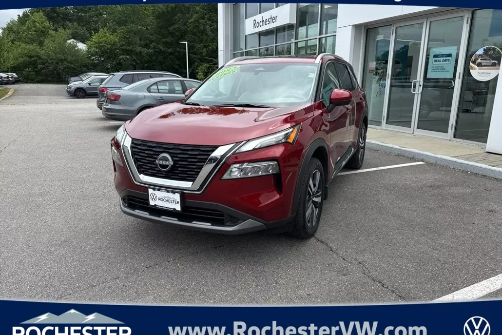 2023 Nissan Rogue SL photo 1