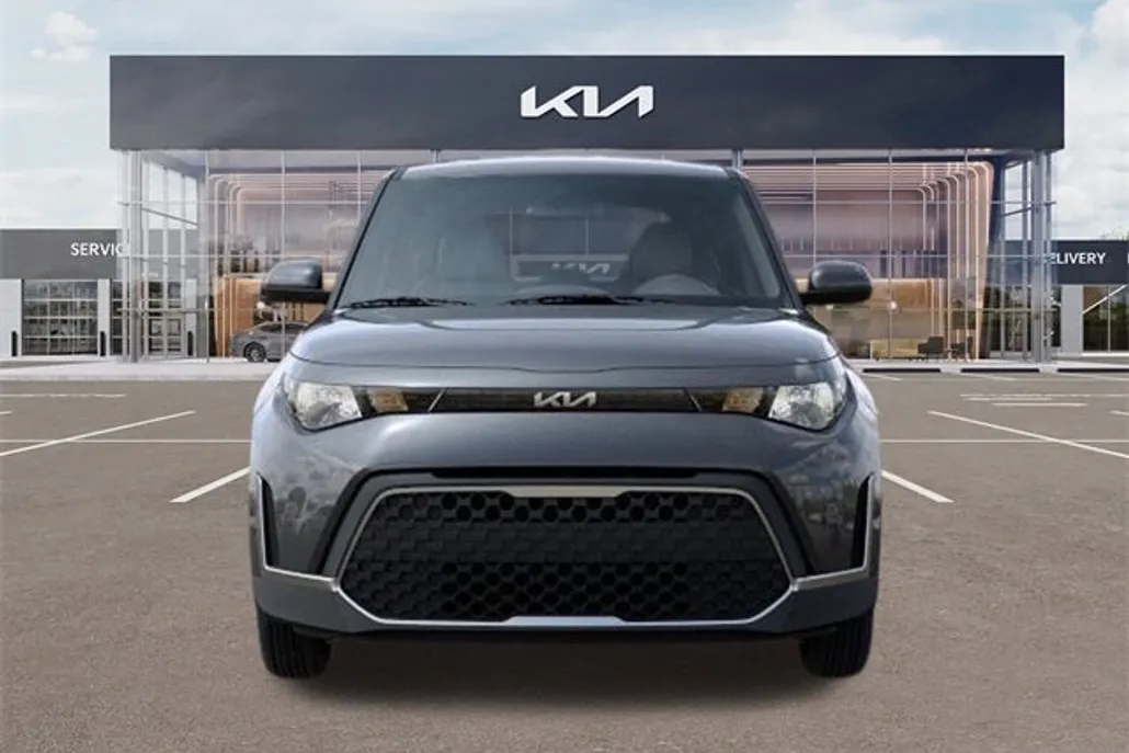 2025 Kia Soul LX photo 1