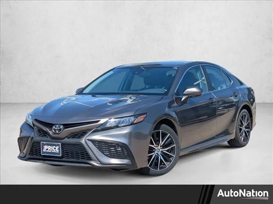 2023 Toyota Camry SE photo 1
