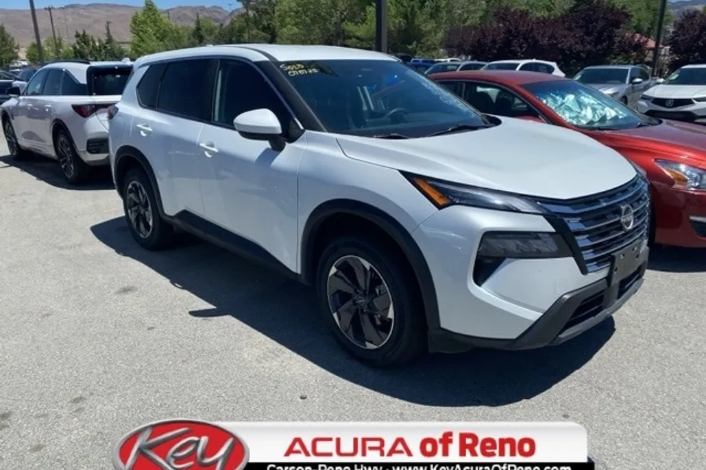 2024 Nissan Rogue SV photo 1