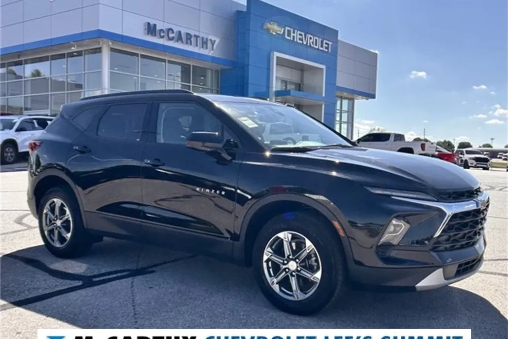 2023 Chevrolet Blazer 2LT photo 1