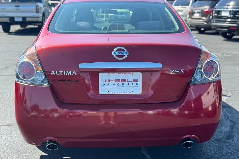 2009 Nissan Altima photo 1