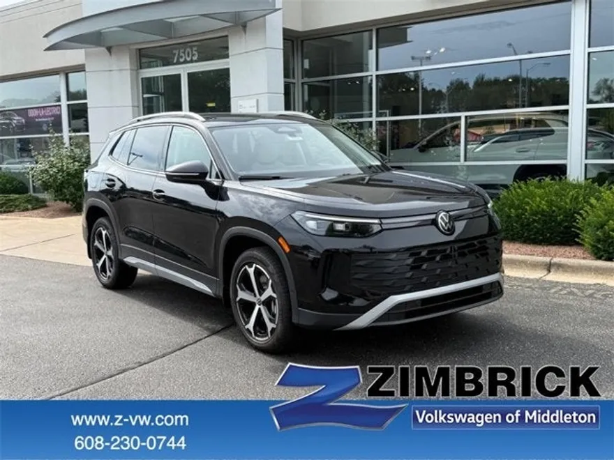 2025 Volkswagen Tiguan SE photo 1