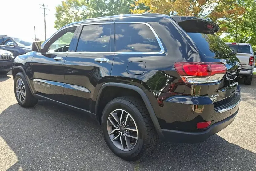 2021 Jeep Grand Cherokee Limited photo 1