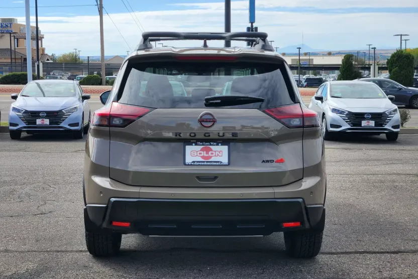 2026 Nissan Rogue SV photo 1