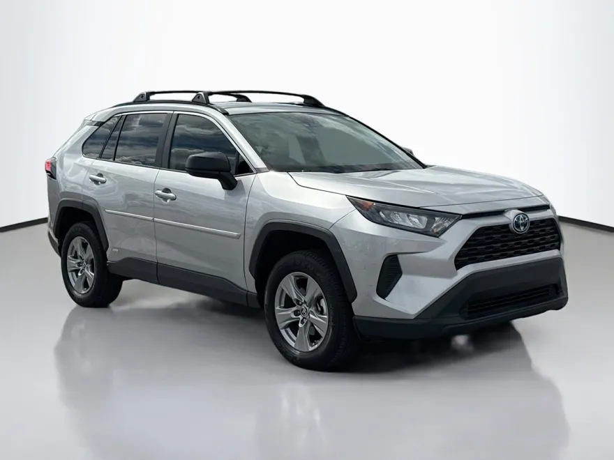 2022 Toyota RAV4 Hybrid LE photo 1