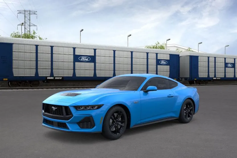 2025 Ford Mustang GT photo 1