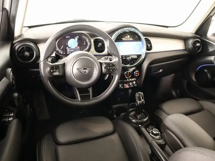 2024 Mini Cooper 4 Door Hardtop S photo 1