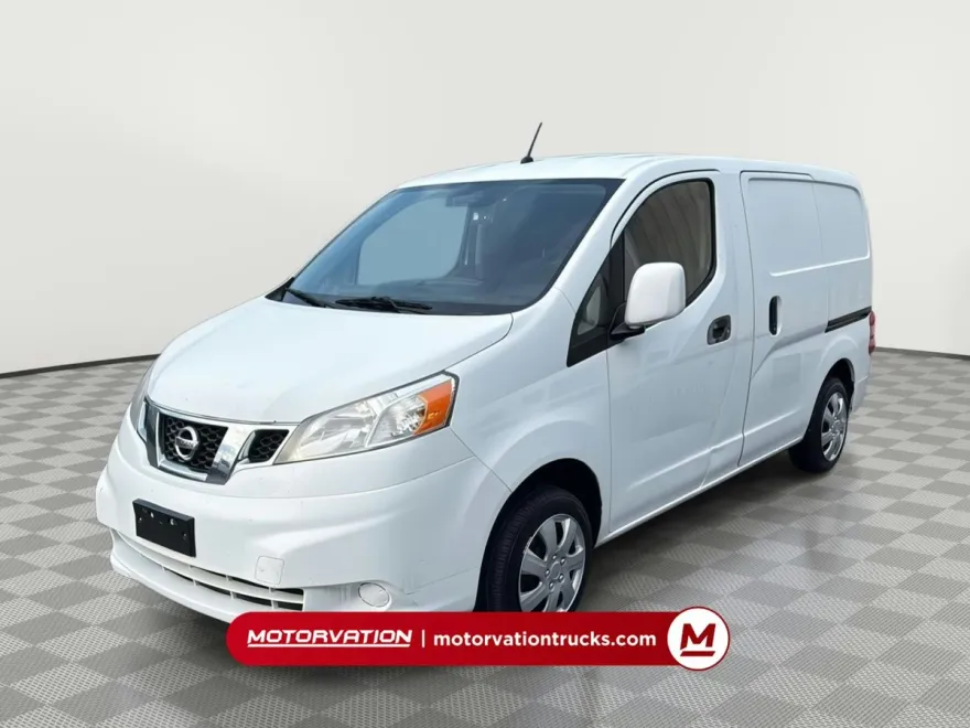 2016 Nissan NV200 SV photo 1