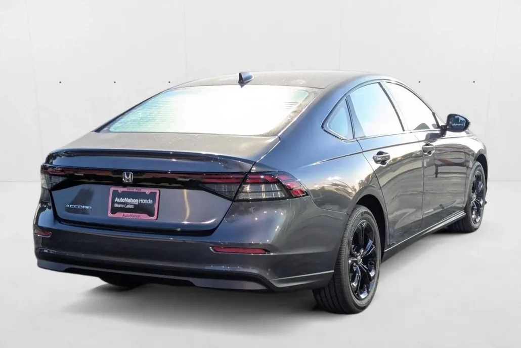 2025 Honda Accord SE photo 1