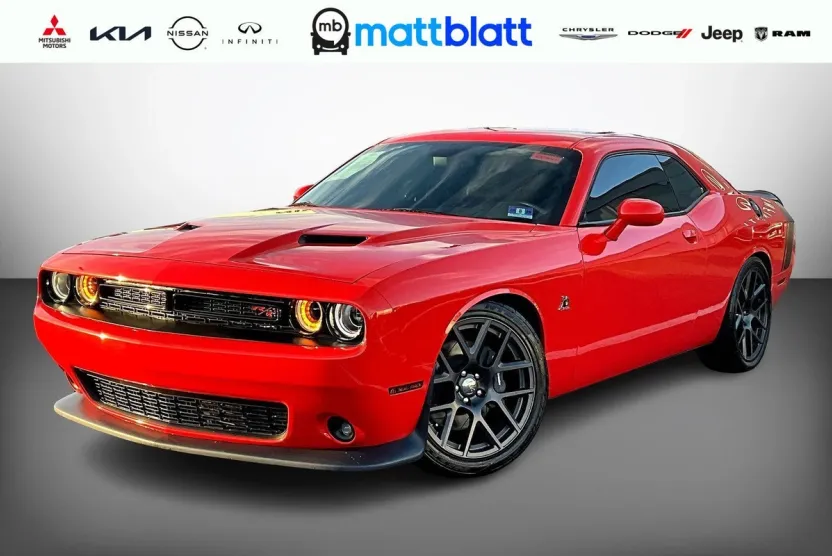 2016 Dodge Challenger R/T Scat Pack photo 1