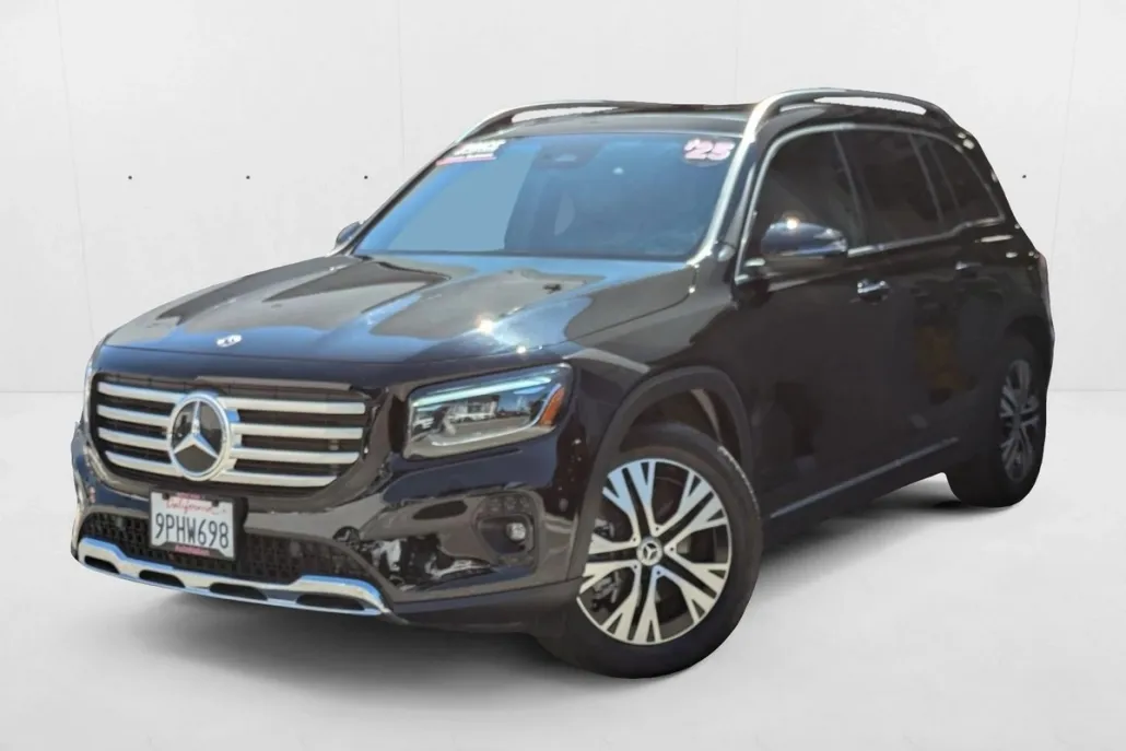 2025 Mercedes Benz GLB 250 photo 1